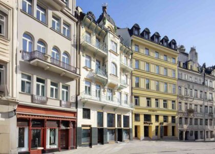 Карловы Вары и суровый замок Локет