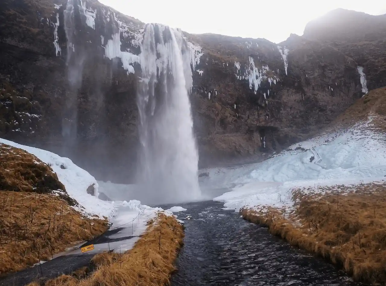 gold iceland6 Рейкьявик,Исландия,водопад Гюдльфос,парк Тингведлир,долина гейзеров Хёйкадалюр