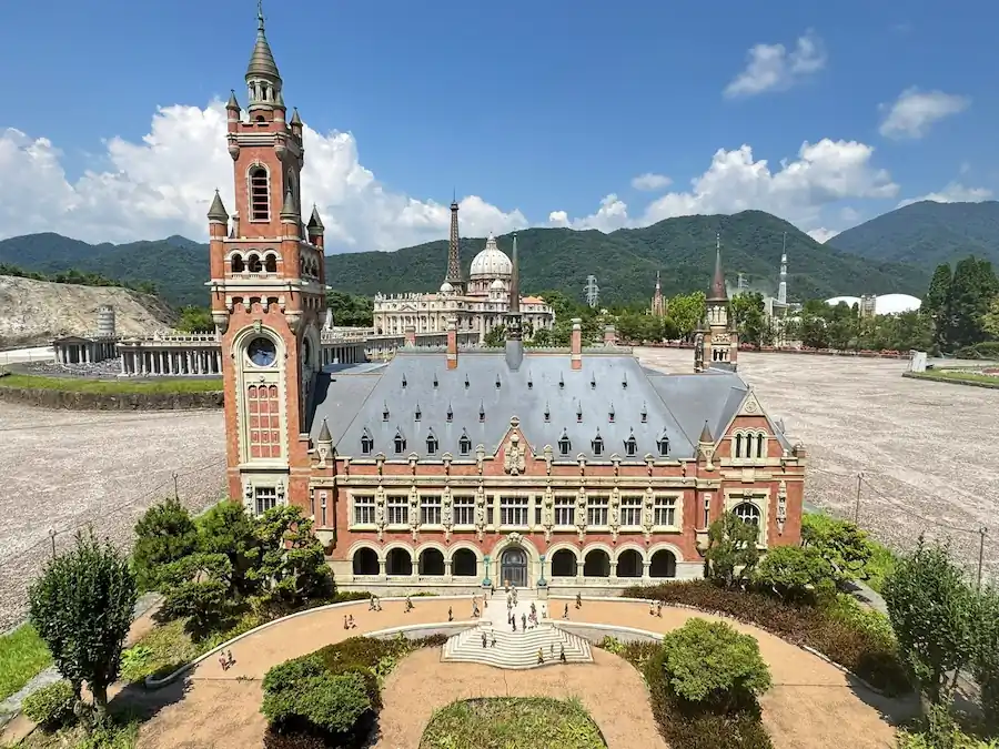 tobu world square2 Tobu World Square