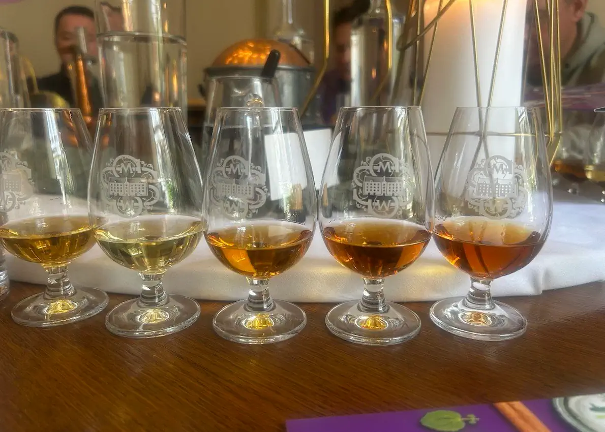 whiskey-tour-edinburg1