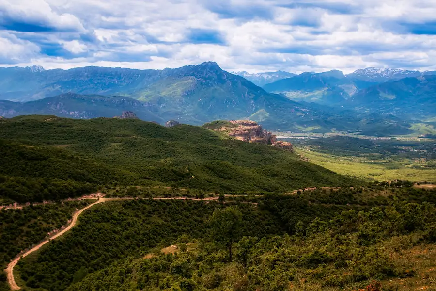 Meteora-Hovering-Air